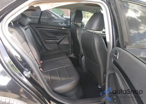 2010 Volkswagen Jetta Wolfsburg Edition from USA, damaged, VIN 3VWRJ7AJ0AM077788